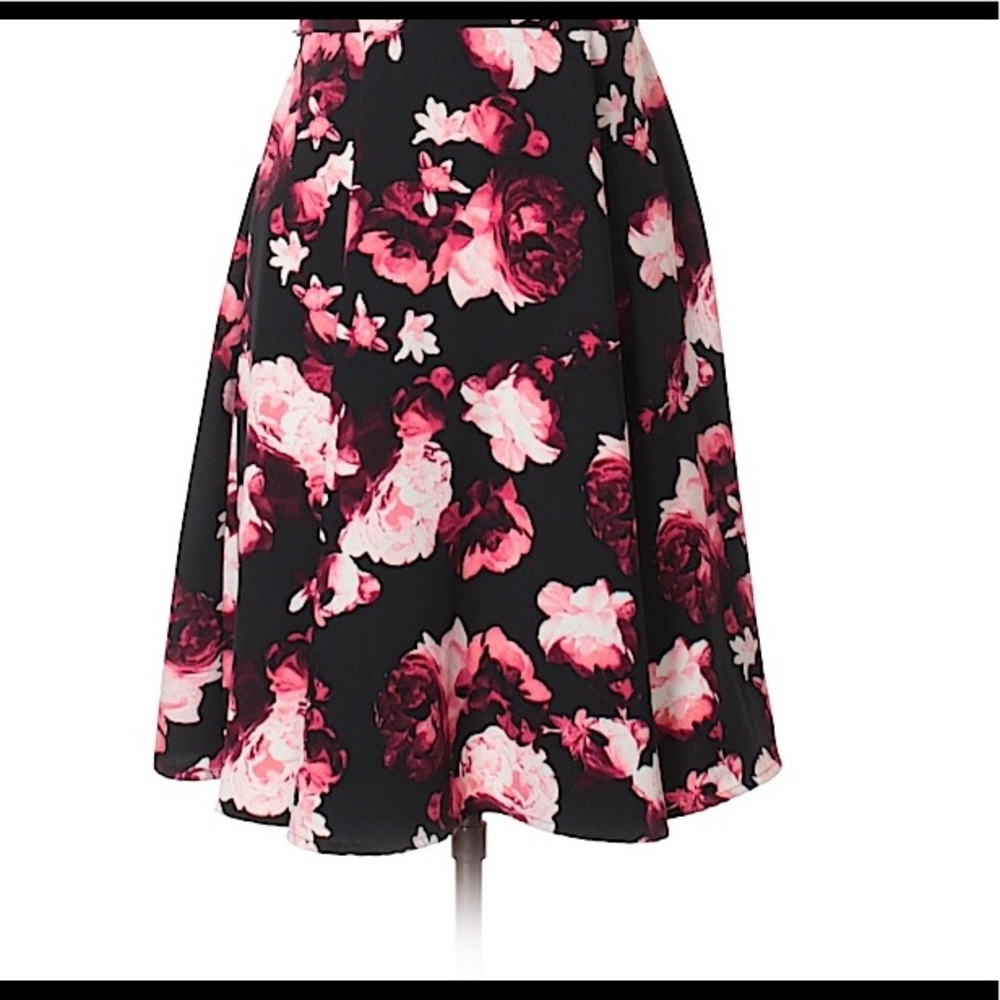Eva Mendes New York & Co Floral Skirt - Picture 1 of 4